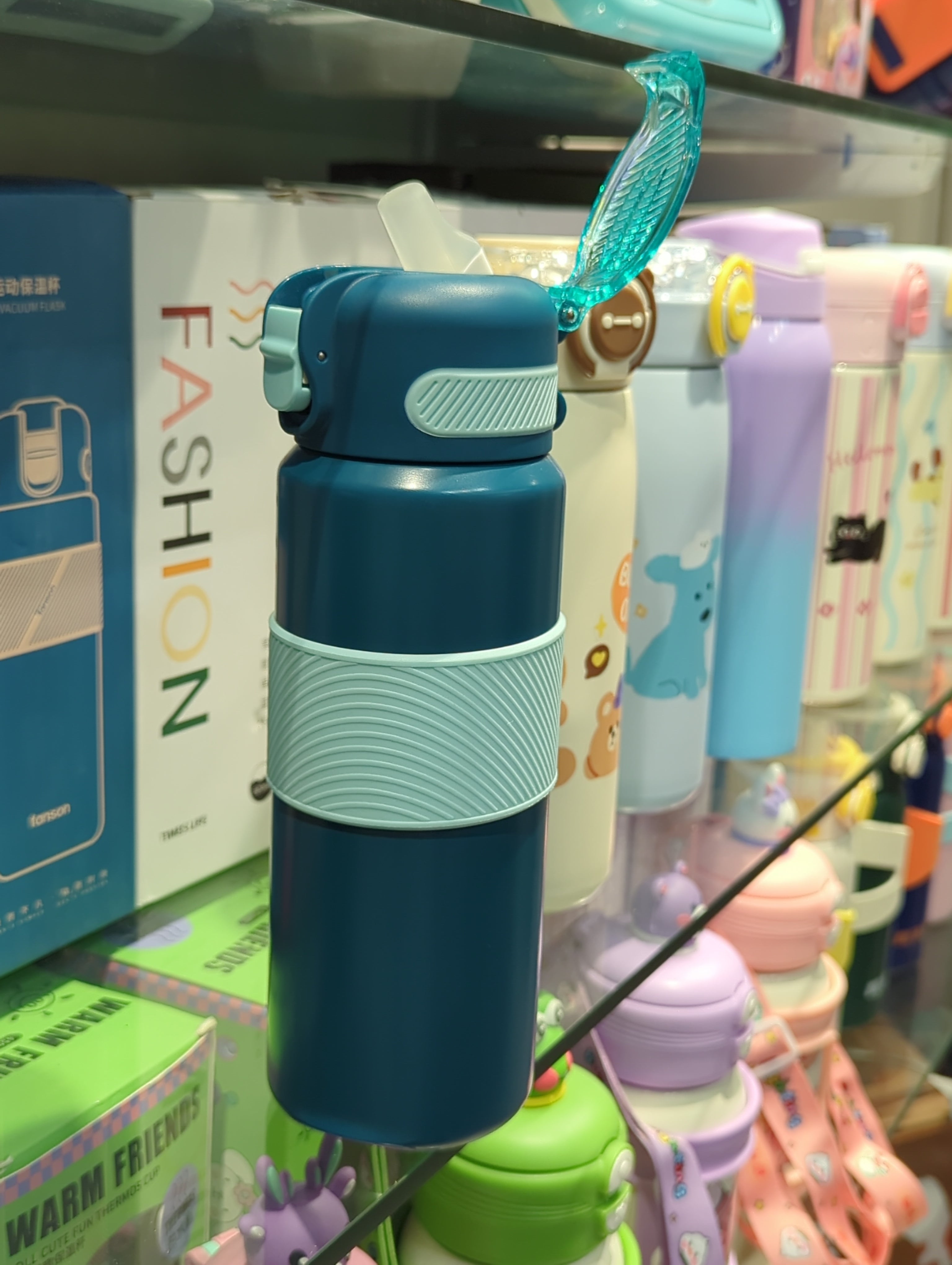 Premium Leak-Proof Water Bottle with Flip Lid – 650ml (Teal Blue)