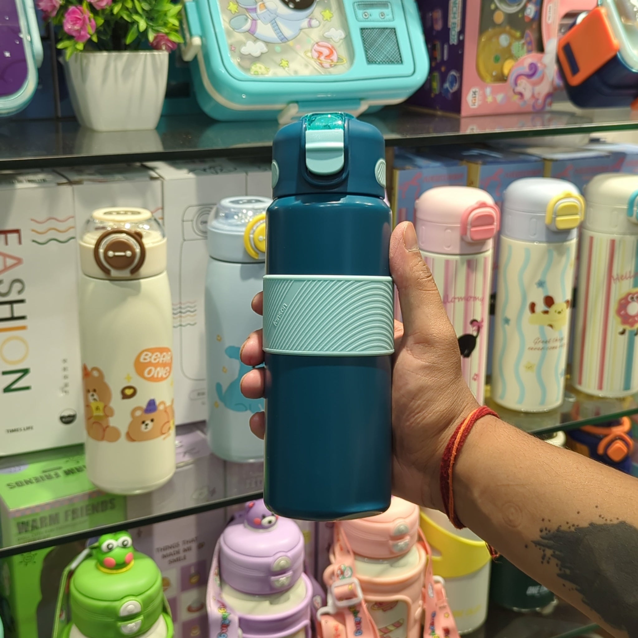 Premium Leak-Proof Water Bottle with Flip Lid – 650ml (Teal Blue)
